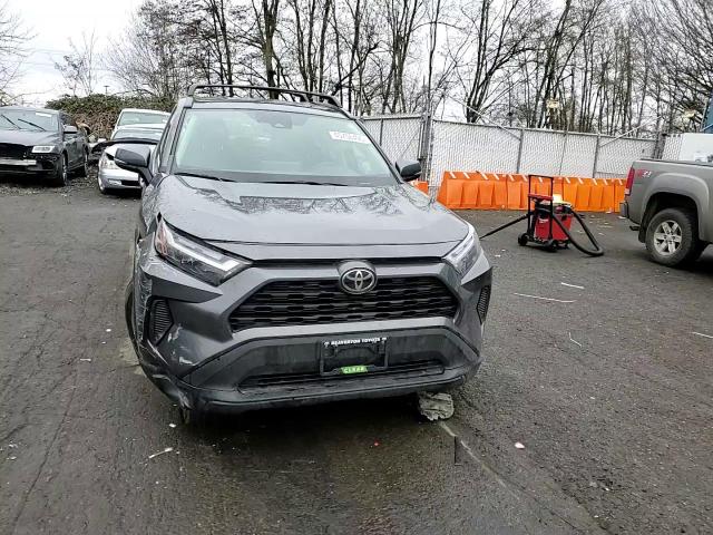 2022 Toyota RAV 4 - Image 11