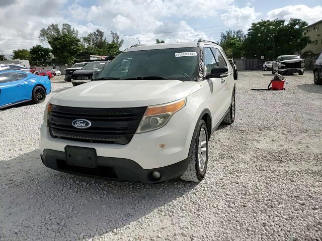 2011 Ford Explorer - Image 11