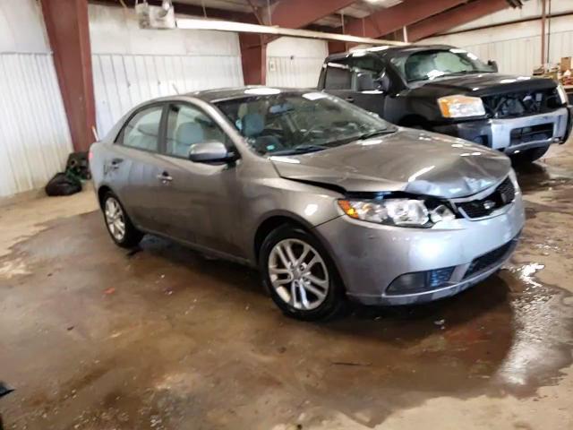 2012 Kia Forte - Image 13