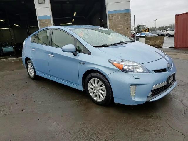 2012 Toyota Prius - Image 13