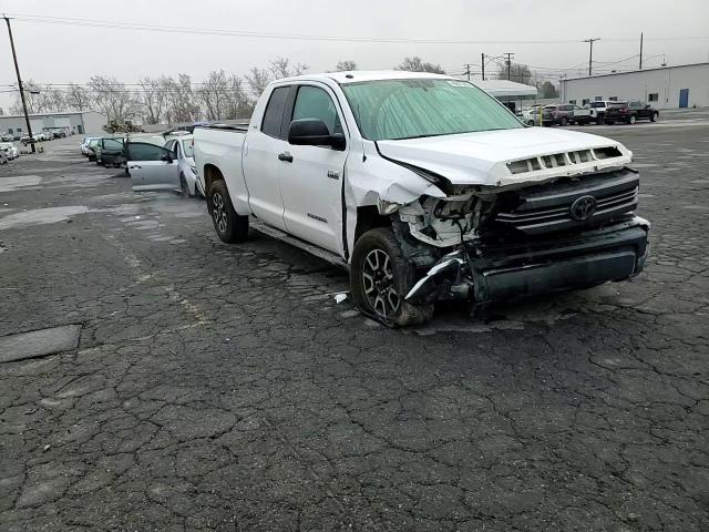 2014 Toyota Tundra - Image 11
