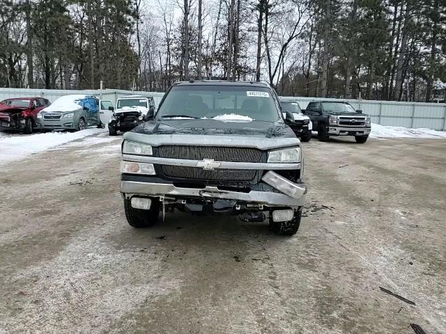 2005 Chevrolet Silverado - Image 10