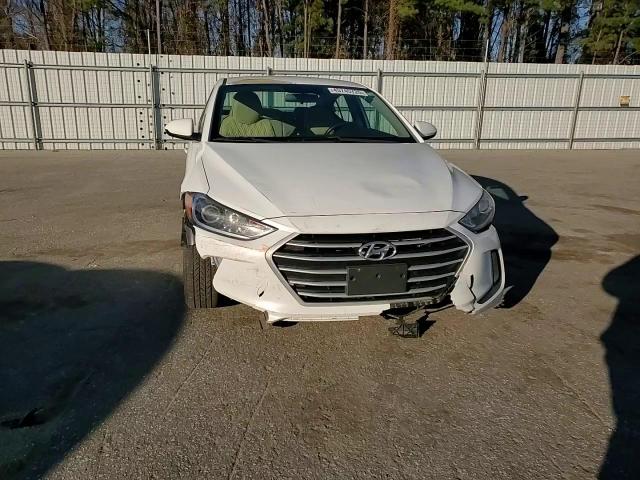 2017 Hyundai Elantra - Image 10