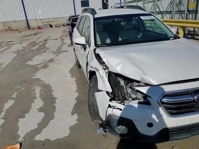 2019 Subaru Outback - Image 14