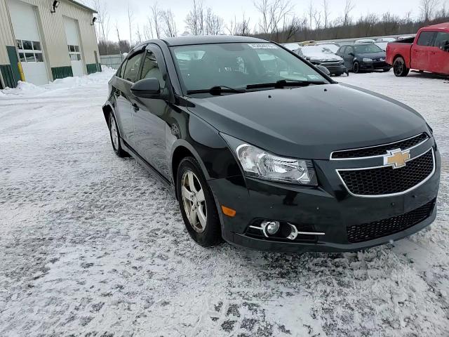 2014 Chevrolet Cruze - Image 13