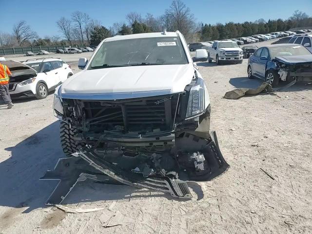 2016 Cadillac Escalade - Image 11