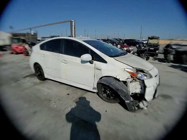 2015 Toyota Prius - Image 10