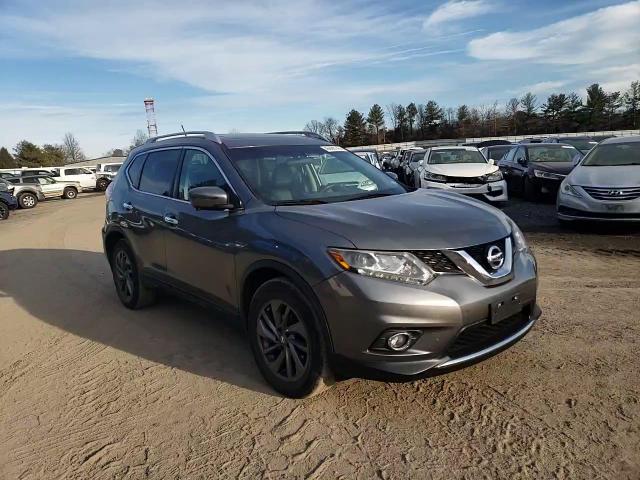 2016 Nissan Rogue - Image 11
