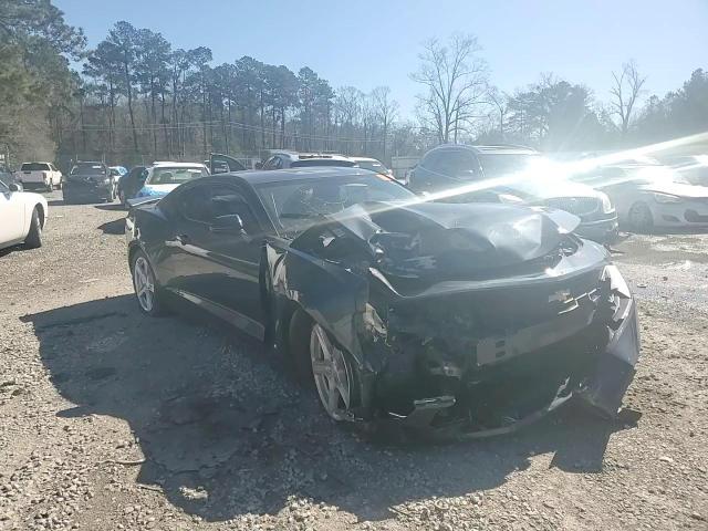 2019 Chevrolet Camaro - Image 10