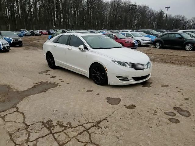 2013 Lincoln MKZ - Image 13