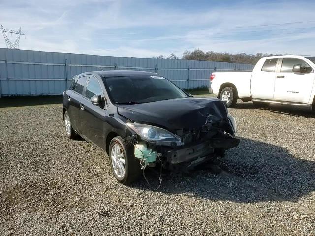 2013 Mazda 3 - Image 11
