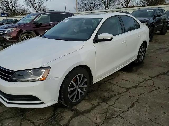 2017 Volkswagen Jetta - Image 11