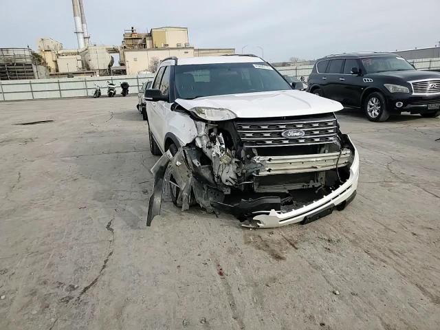 2016 Ford Explorer - Image 12