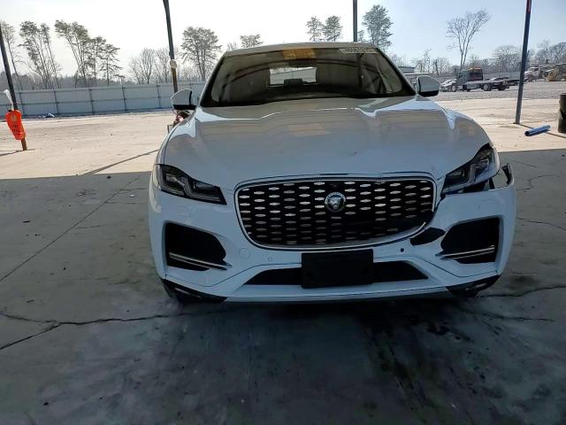 2021 Jaguar F-Pace - Image 12