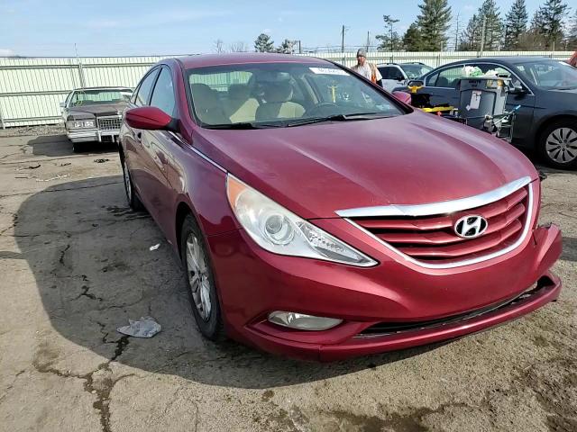 2013 Hyundai Sonata - Image 11