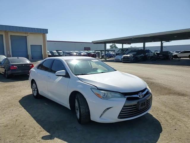 2015 Toyota Camry - Image 11