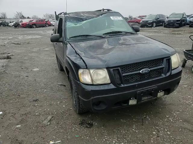 2001 Ford Explorer - Image 12