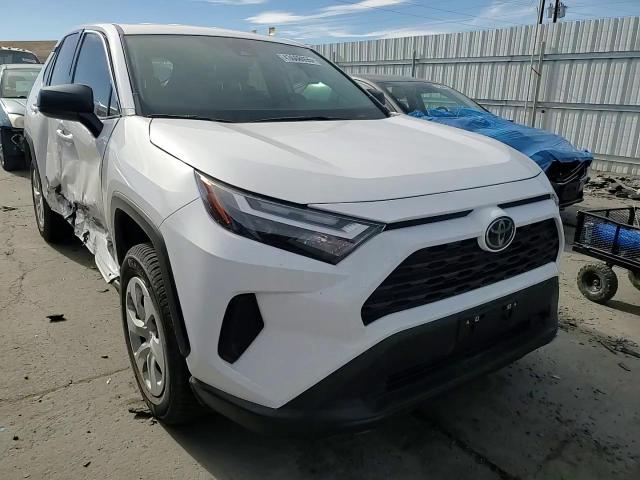 2024 Toyota RAV 4 - Image 12