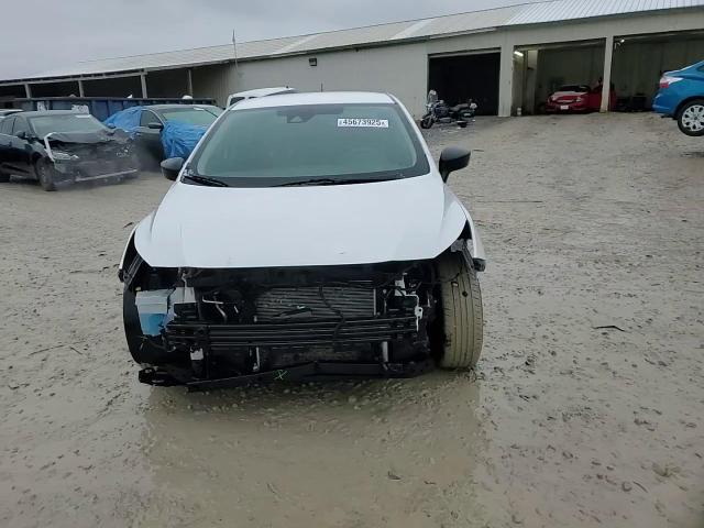 2021 Nissan Versa - Image 14