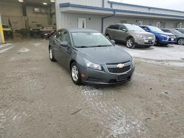 2013 Chevrolet Cruze - Image 13