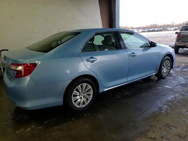 2012 Toyota Camry - Image 13