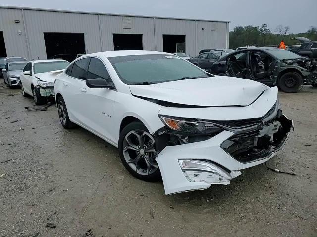 2019 Chevrolet Malibu - Image 11