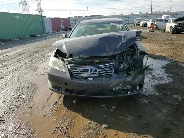 2011 Lexus ES - Image 11