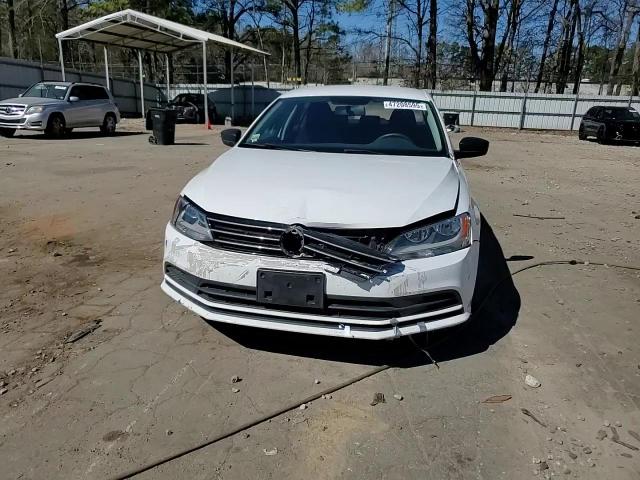 2015 Volkswagen Jetta - Image 13