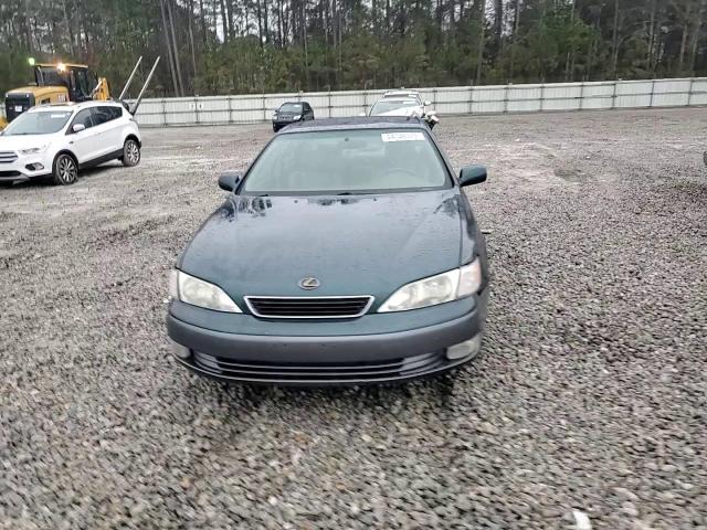 1997 Lexus ES - Image 11