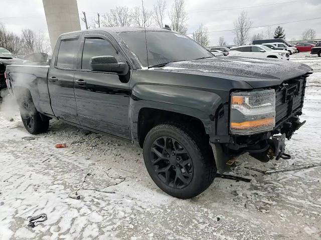 2017 Chevrolet Silverado - Image 11