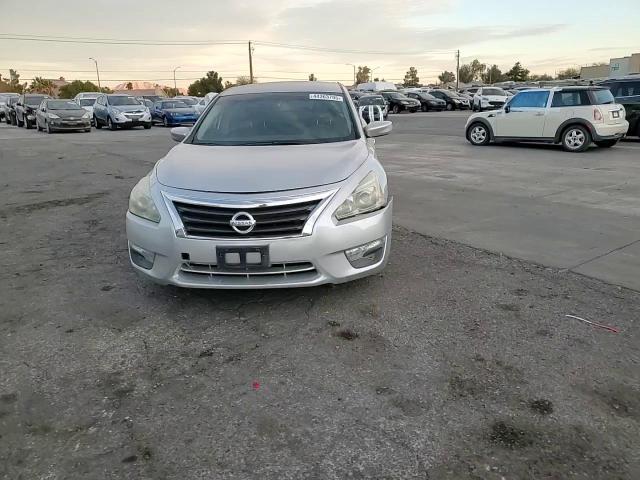 2013 Nissan Altima - Image 11