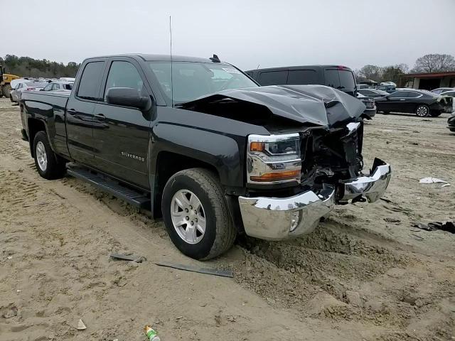 2016 Chevrolet Silverado - Image 11