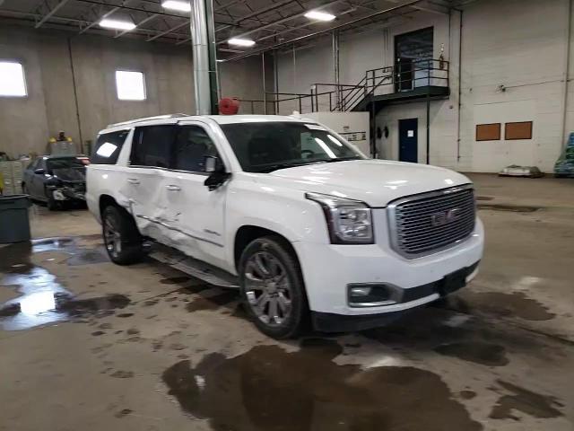 2016 GMC Yukon - Image 11