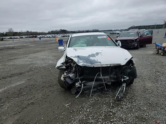 2014 Chrysler 200 - Image 10