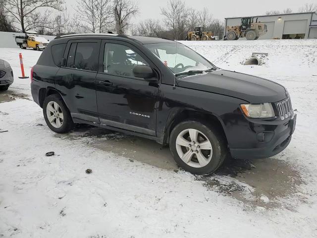 2012 Jeep Compass - Image 12