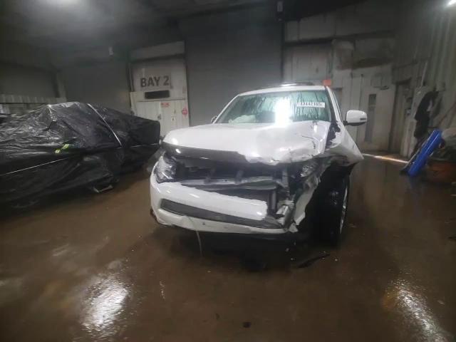 2014 Mitsubishi Outlander - Image 14