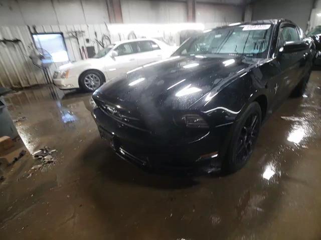 2013 Ford Mustang - Image 13