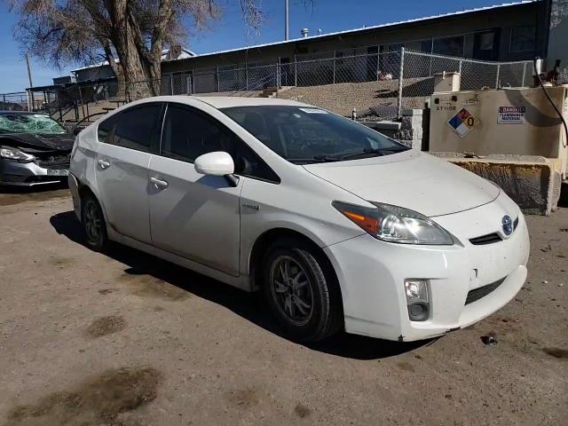 2011 Toyota Prius - Image 10