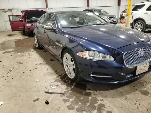 2014 Jaguar XJ - Image 13