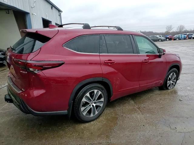 2024 Toyota Highlander - Image 15