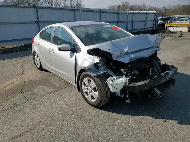 2016 Kia Forte - Image 11
