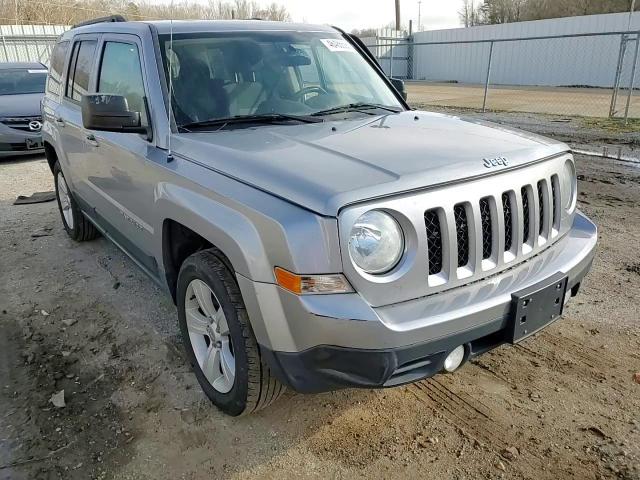 2017 Jeep Liberty (Patriot) - Image 11