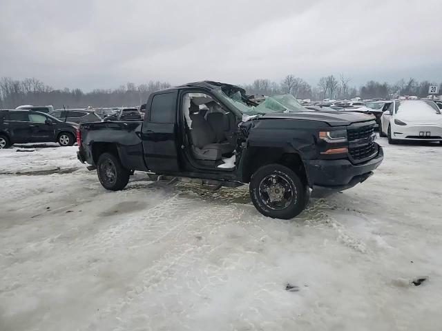 2018 Chevrolet Silverado - Image 10