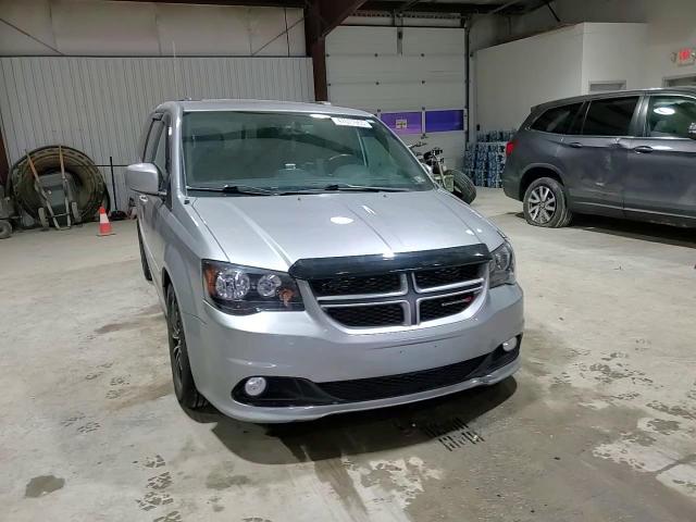 2017 Dodge Caravan - Image 11