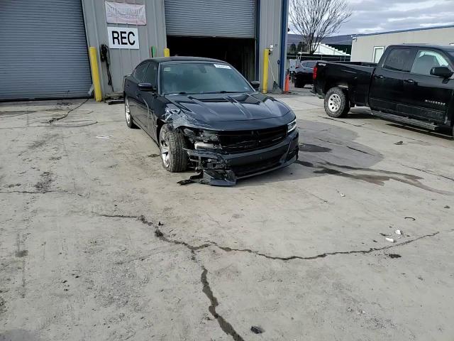 2018 Dodge Charger - Image 13