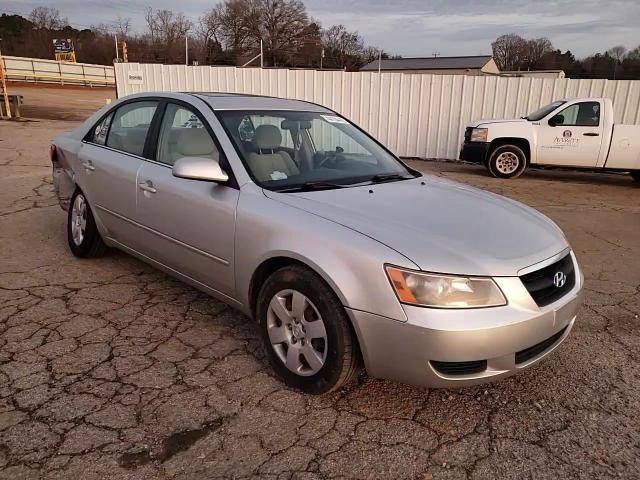 2008 Hyundai Sonata - Image 11
