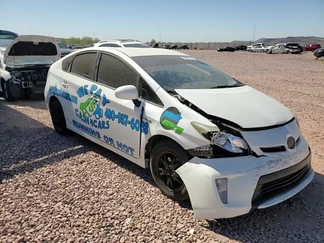 2013 Toyota Prius - Image 11