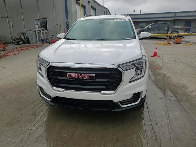 2022 GMC Terrain - Image 14