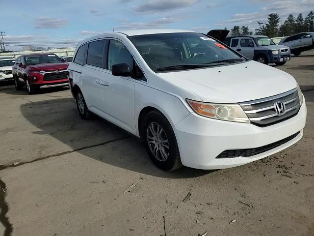 2012 Honda Odyssey - Image 11