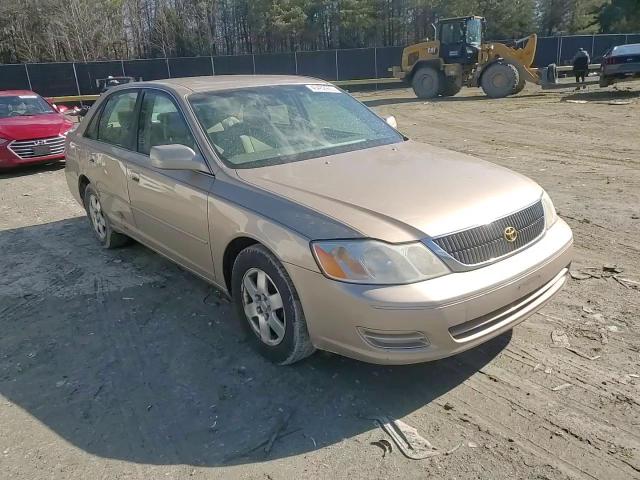 2001 Toyota Avalon - Image 11